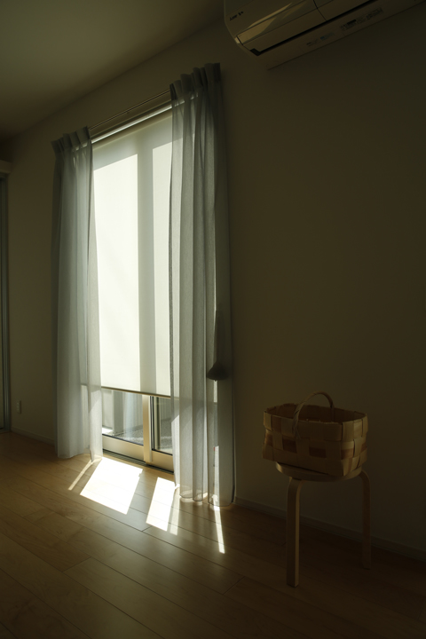 北欧の「レディメイドカーテン」簡単DIYで気持ちいい光をお部屋に 