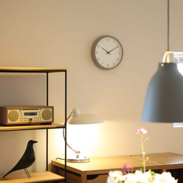 北欧家具に合うモダンな掛け時計カンパーニュ グレー| インテリア