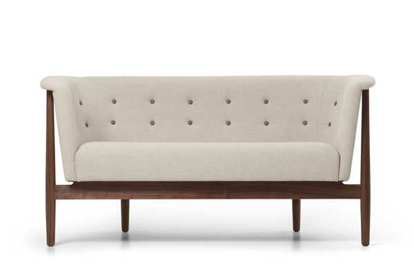 Vita Sofaの前から見た姿