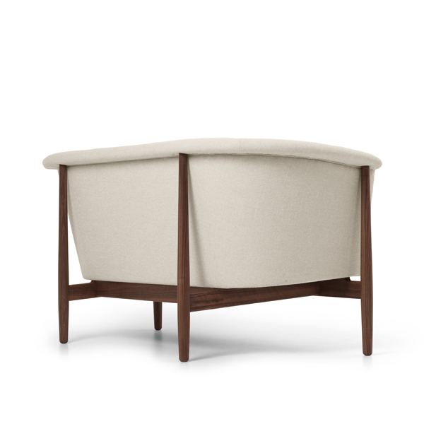 Vita Sofaの後ろ姿