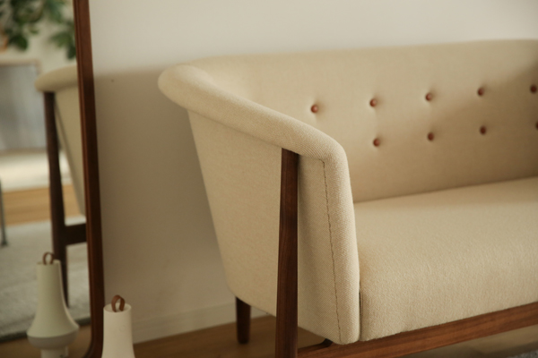 Vita Sofaの側面